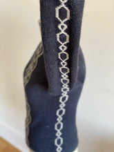Load image into Gallery viewer, Cable 3 | Embroidery on Knitting Motif